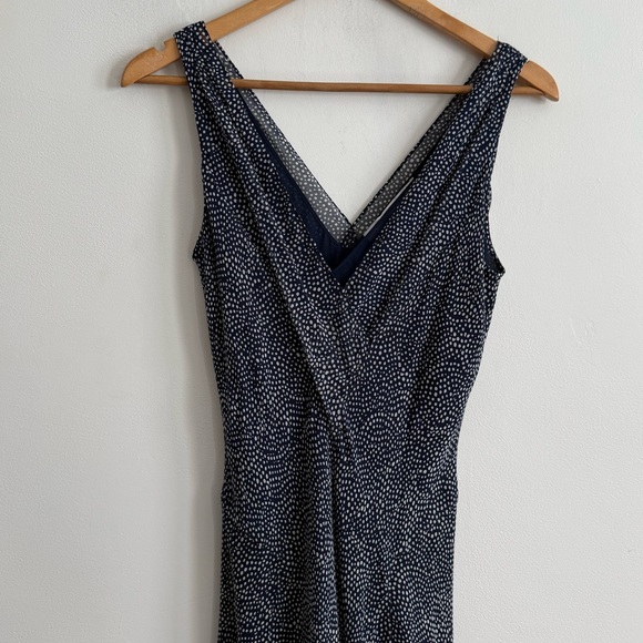 Diane von Furstenberg Silk Sleeveless Midi Dress Navy Dot Print Size 6 - Picture 3 of 10